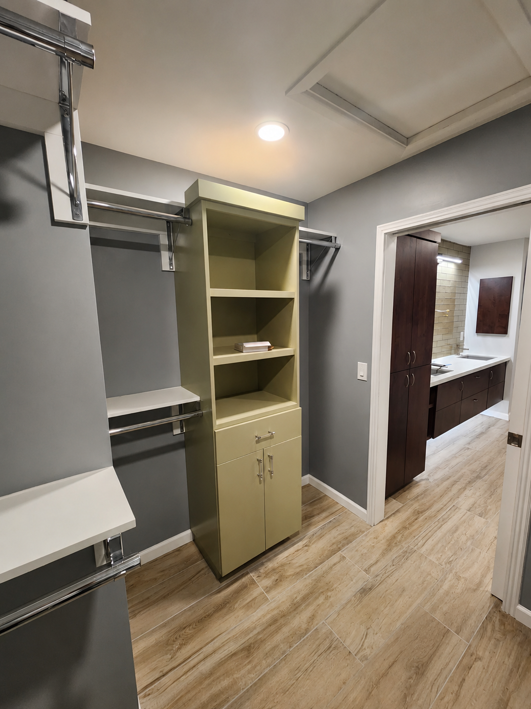 outstanding closet setup